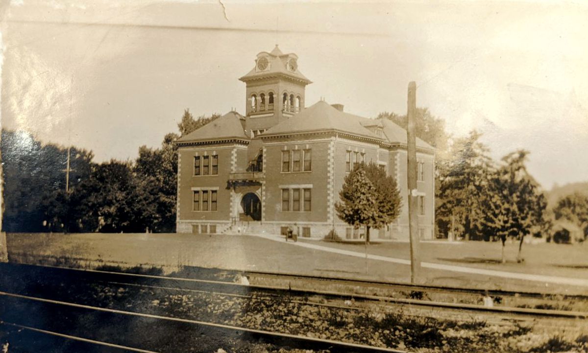 Augusta, KY