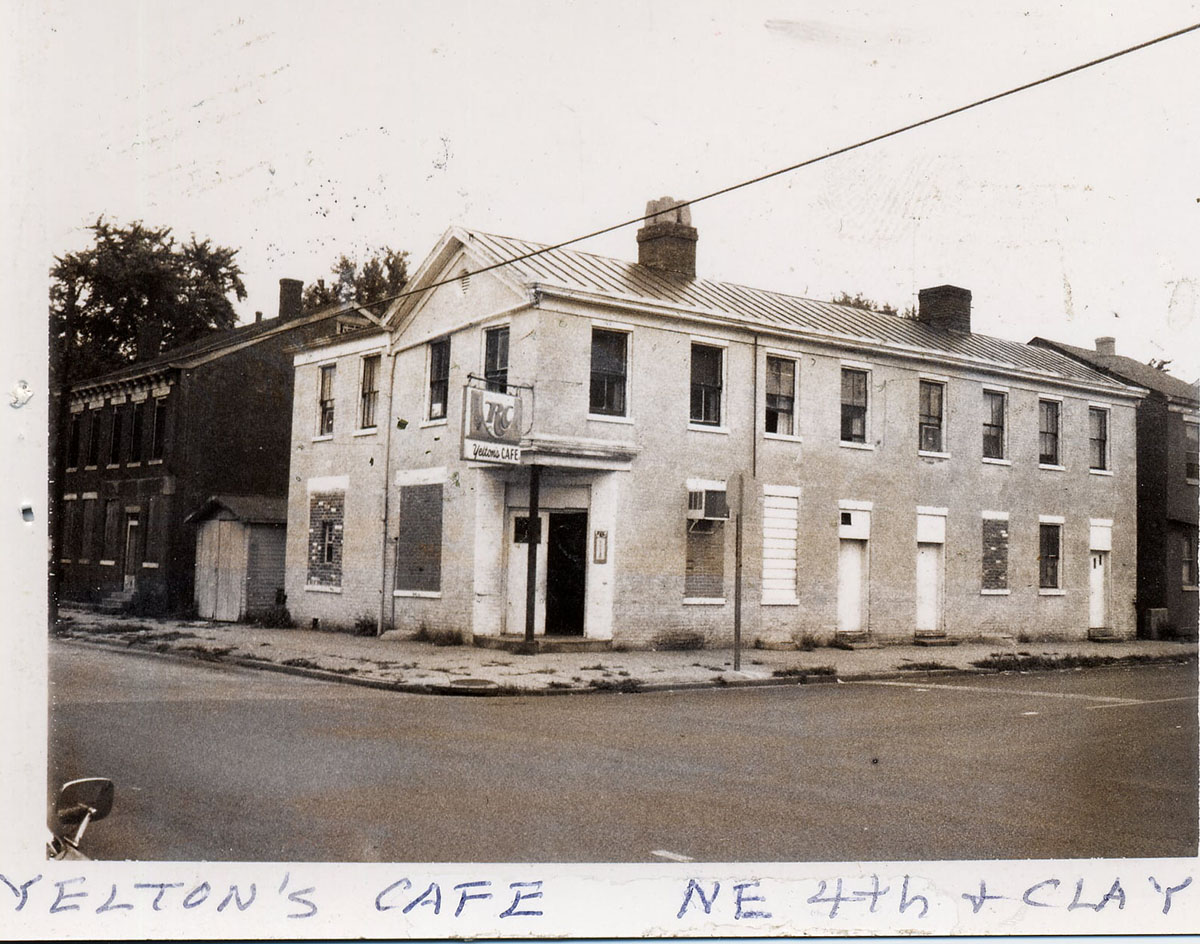 Yelton's Cafe